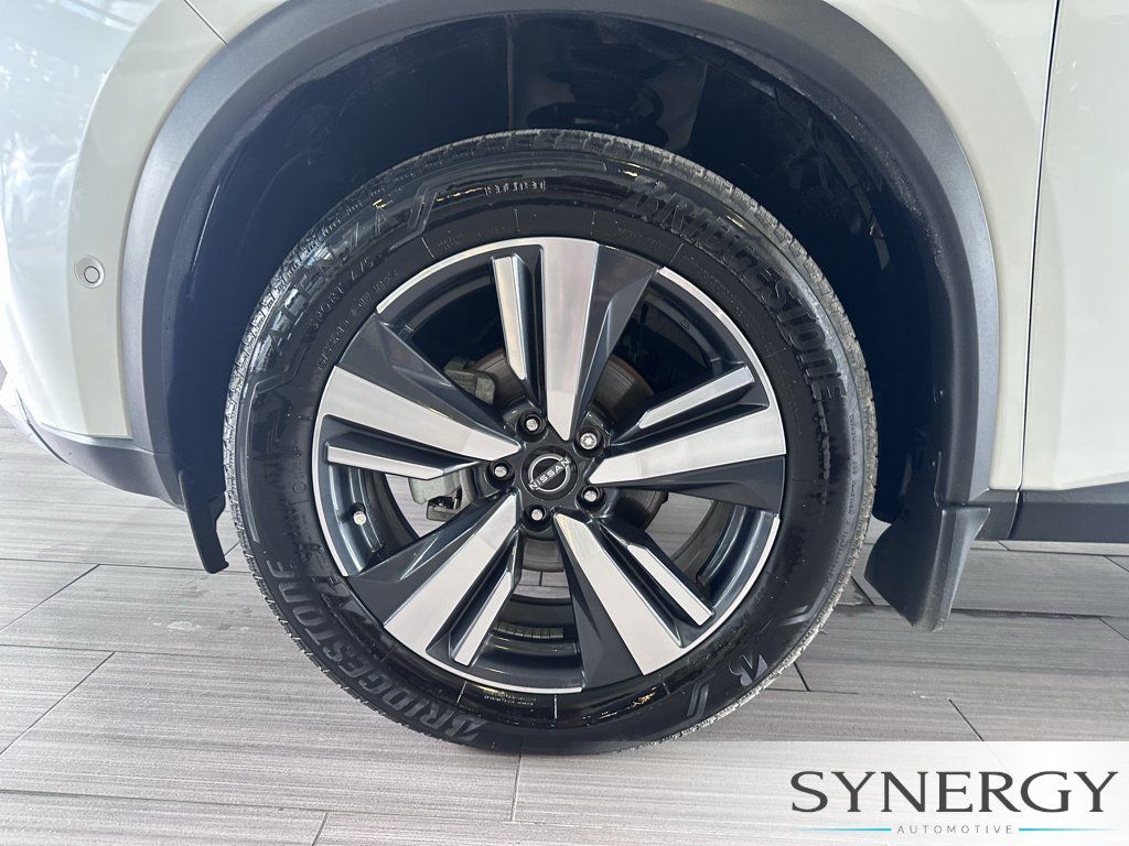 Used 2023 Nissan Rogue SL w/ SL Premium Package FWD image 14