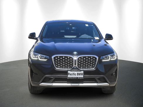 Used 2025 BMW X4 xDrive30i w/ Premium Package image 2