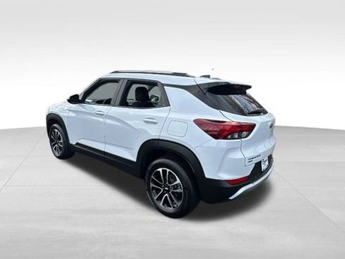 Used 2024 Chevrolet TrailBlazer LT image 5