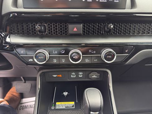 Used 2025 Honda CR-V Sport Touring image 23