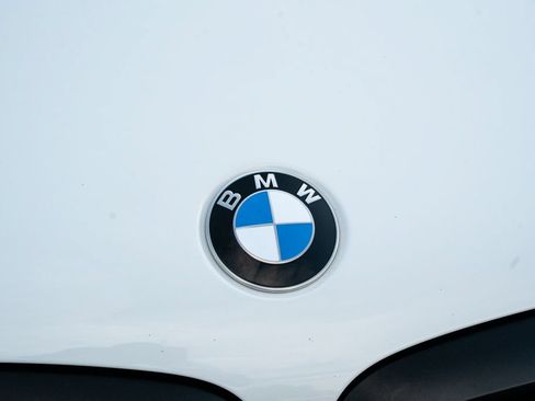 Used 2024 BMW X5 xDrive40i w/ M Sport Package AWD/4WD image 7