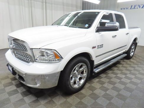 Used 2017 RAM 1500 Laramie w/ Convenience Group AWD/4WD image 7