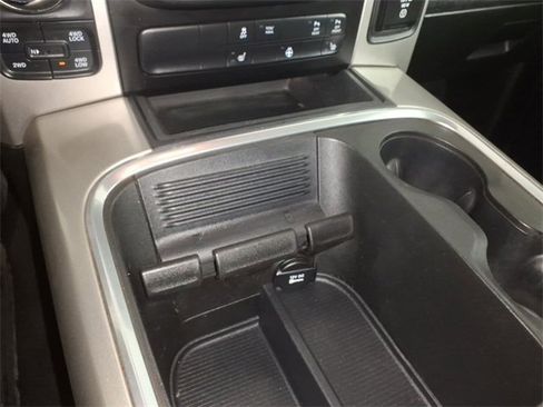 Used 2018 RAM 1500 Big Horn image 25