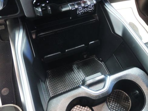 Used 2022 RAM 1500 Laramie image 23