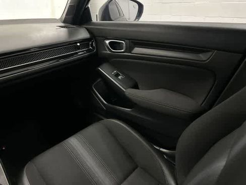Used 2025 Honda Civic Sport image 13