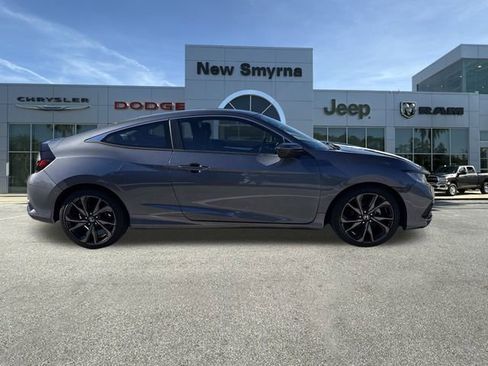 Used 2020 Honda Civic Sport image 2