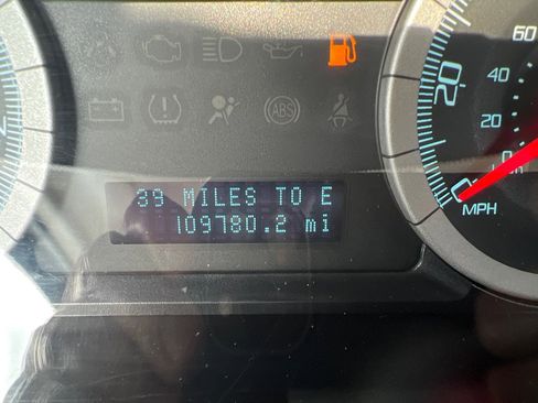 Used 2010 Ford Escape XLT FWD image 20