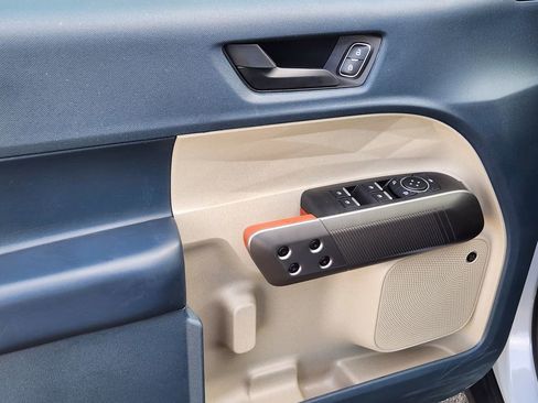 Used 2025 Ford Maverick Lariat w/ 4K Tow Package image 14