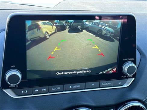 Used 2023 Nissan Sentra SV image 13