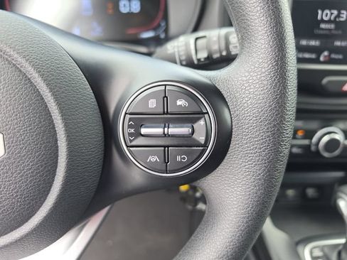Used 2024 Kia Soul LX w/ Option Group 015 FWD image 36