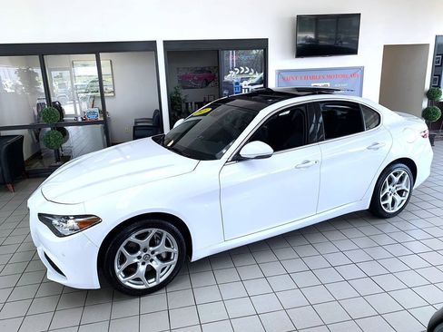 Used 2021 Alfa Romeo Giulia Ti w/ Active Assist 2 Package TI AWD/4WD image 3