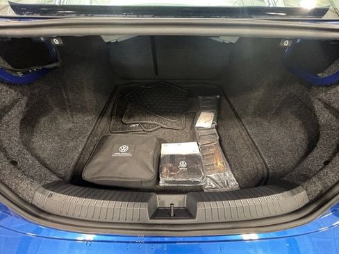 Used 2023 Volkswagen Jetta SE FWD image 28