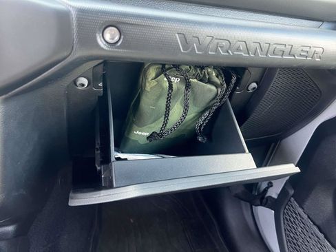 Used 2023 Jeep Wrangler Unlimited w/ Sun & Screen Package AWD/4WD image 35