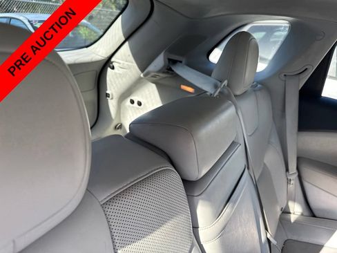 Used 2019 Jeep Cherokee Limited FWD image 22