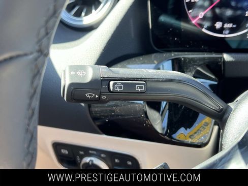 Used 2025 Mercedes-Benz GLA 250 4MATIC image 29