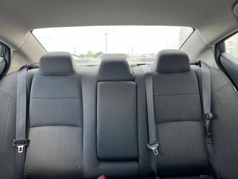 Used 2025 Nissan Altima 2.5 SV FWD image 39