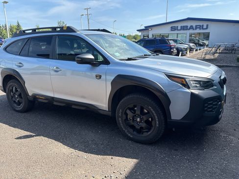Used 2024 Subaru Outback Wilderness AWD/4WD image 10