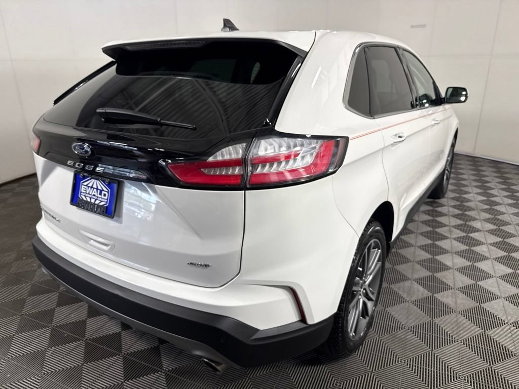 Used 2024 Ford Edge Titanium w/ Equipment Group 301A AWD/4WD image 11