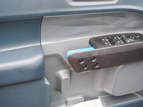 New 2025 Ford Maverick Lobo image 18