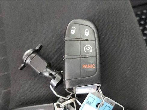 Used 2019 Jeep Compass Sport w/ Cold Weather Group AWD/4WD image 21