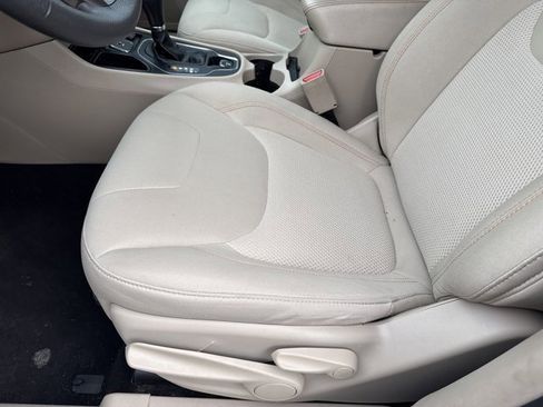 Used 2020 Jeep Cherokee Latitude image 13