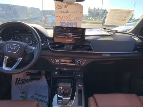 Used 2024 Audi Q5 2.0T Premium w/ Convenience Package image 16