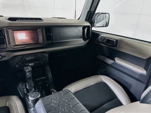 Used 2023 Ford Bronco Wildtrak AWD/4WD image 29