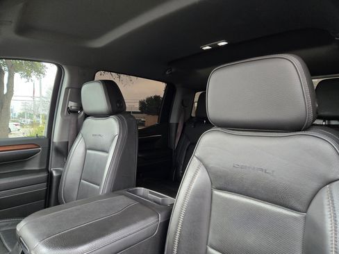 Certified 2023 GMC Sierra 1500 Denali image 13