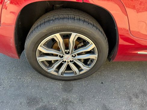 Used 2018 GMC Terrain Denali w/ Advanced Safety Package image 10