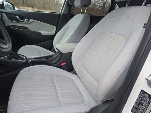 Used 2023 Hyundai Kona SEL w/ Convenience Package image 11