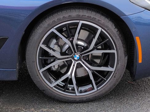 Used 2022 BMW 530i xDrive w/ M Sport Package AWD/4WD image 13