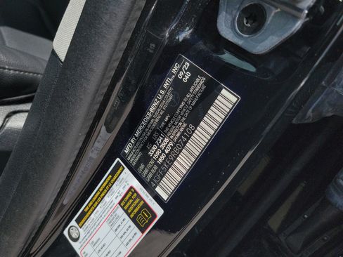 Certified 2024 Mercedes-Benz GLS 450 4MATIC image 33