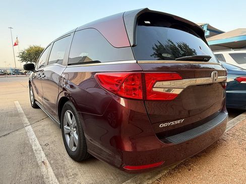 Used 2018 Honda Odyssey EX-L image 8