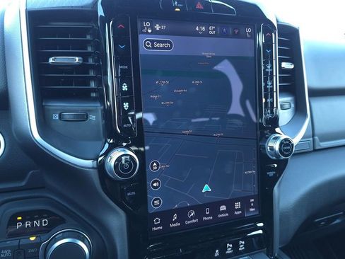 New 2026 RAM 1500 4x4 Crew Cab image 33