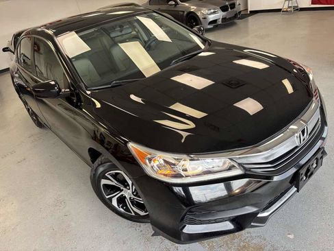 Used 2016 Honda Accord LX image 8