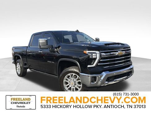 Used 2025 Chevrolet Silverado 2500 LTZ w/ LTZ Plus Package image 1
