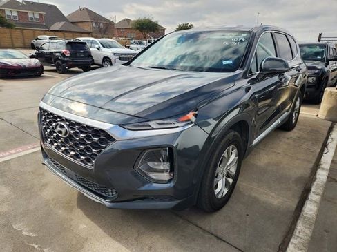 Used 2019 Hyundai Santa Fe SE image 3