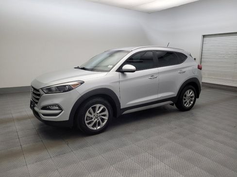Used 2017 Hyundai Tucson SE FWD image 2