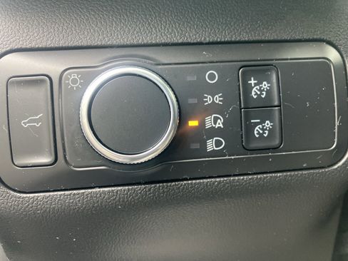 Used 2021 Ford Escape SE w/ Convenience Package image 23