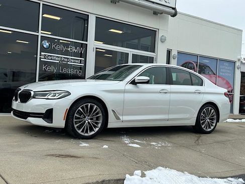 Certified 2022 BMW 530i xDrive w/ Premium Package image 4
