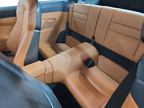 Used 2025 Porsche 911 Carrera GTS image 24