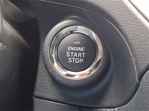 Used 2022 Subaru Forester Touring image 25