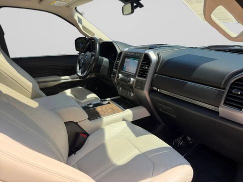 Used 2019 Ford Expedition Platinum AWD/4WD image 36