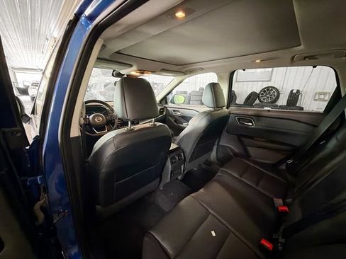 Used 2021 Nissan Rogue SV AWD/4WD image 9