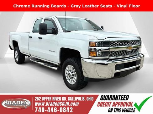 Used 2019 Chevrolet Silverado 2500 W/T AWD/4WD image 1