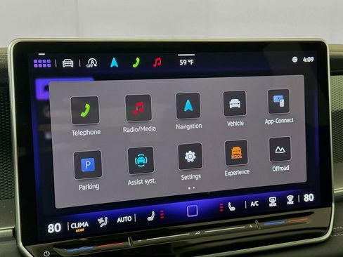 New 2025 Volkswagen Tiguan SE w/ Panoramic Sunroof Package image 16