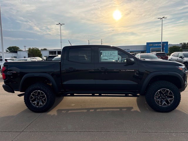 New 2026 Chevrolet Colorado ZR2 w/ Technology Package AWD/4WD image 2