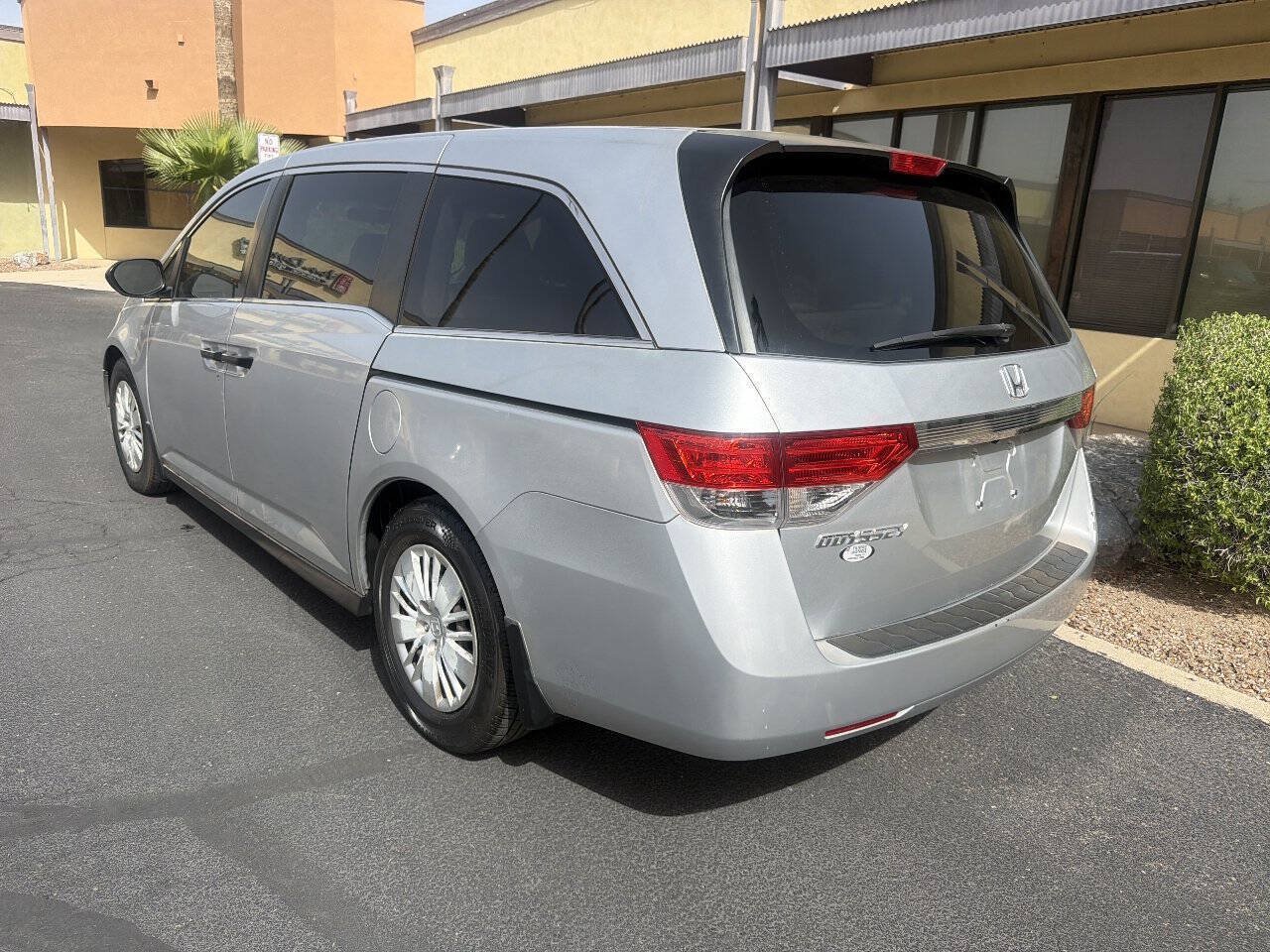 Used 2014 Honda Odyssey LX image 6