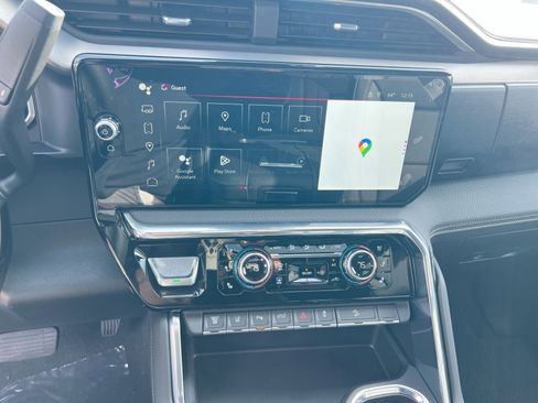 New 2026 GMC Sierra 2500 Denali w/ Denali Reserve Package image 15