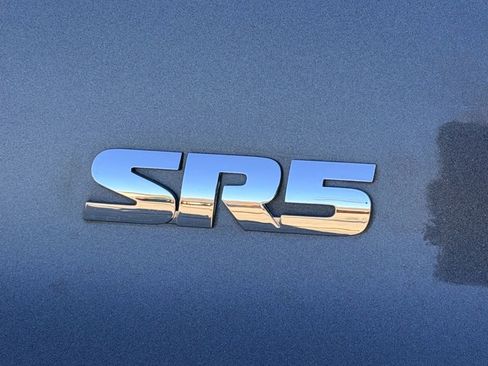 Used 2019 Toyota 4Runner SR5 Premium image 8